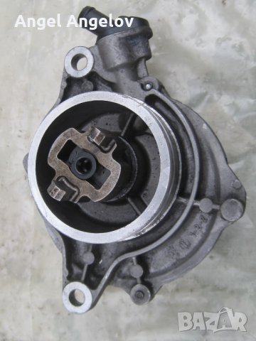 Вакуум помпа 1166779123204 Pierburg 700437012 БМВ Е60 X5 BMW E60 E61 E91 335d, снимка 1