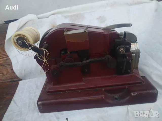 GRITZNER двойна машина за ръчно управление. Старинна, масивна за професионална употреба! Много масив, снимка 4 - Шевни машини - 49935401