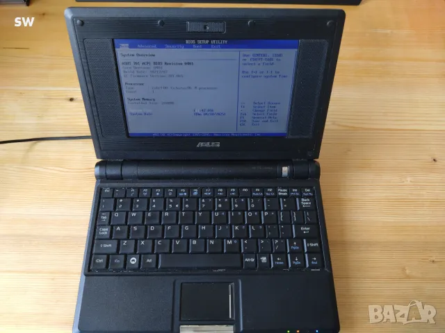 лаптоп/нетбук Asus eeePC 701 /4gb , 2gb ram + 16gb sd-карта, снимка 3 - Лаптопи за дома - 49842758