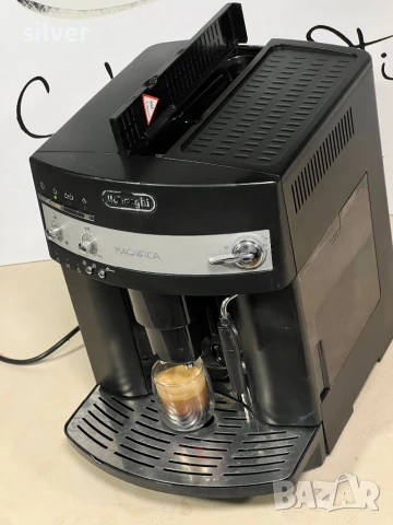 Кафемашина кафе автомат delonghı magnifica с гаранция, снимка 5 - Кафемашини - 51011602