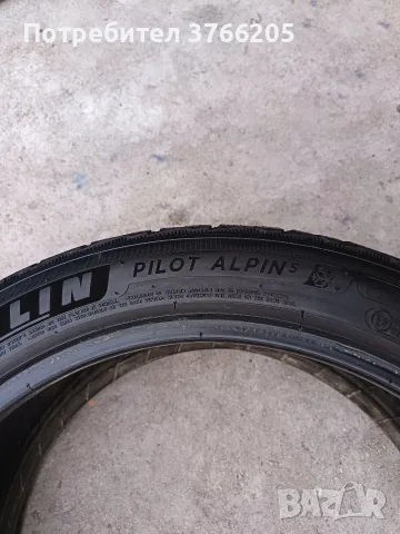 2бр. зимни гуми Michelin Pilot Alpin 5 размер 245/40r19, снимка 4 - Гуми и джанти - 56201659