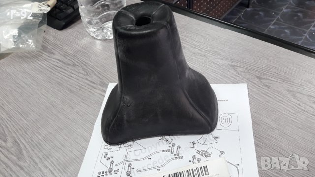 A1232670097**NEU**MERCEDES-BENZ**W123..**МАНШОН ЗА СКОРОСТНИЯ ЛОСТ **