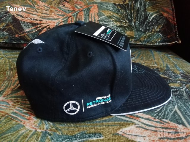 Mercedes Lewis Hamilton нова шапка с автограф AMG F1 Petronas Мерцедес Хамилтън , снимка 5 - Фен артикули - 37621320