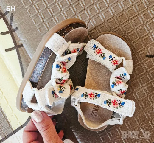 детски сандали на Zara 23 номер 