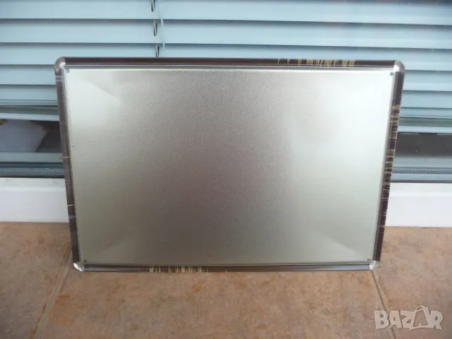 Метална табела мода бижута червило лак слънчеви очила парфюм чанта перли бижута, снимка 3 - Декорация за дома - 50049922