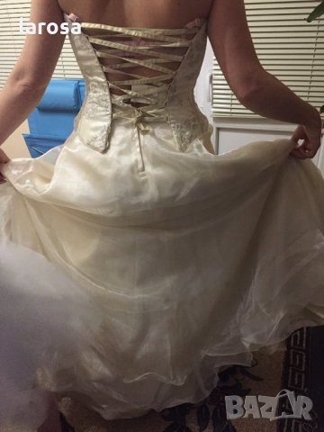 Сватбена,Булчинска(бална) рокля цвят шампанско, снимка 4 - Сватбени рокли - 29704443