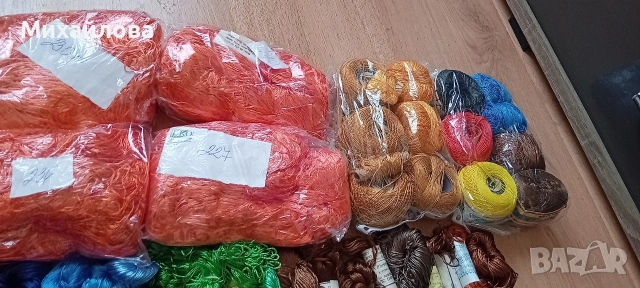 Копринени конци/коприна за бродиране 40, 10 гр. и започнати чилета, снимка 6 - Гоблени - 35712743