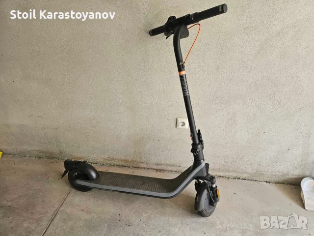 Електрическа тротинетка Ninebot Segway KickScooter E2 Plusll, снимка 2 - Скутери и тротинетки - 56109496