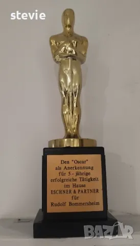 Статуетка Оскар, снимка 2 - Статуетки - 48799974