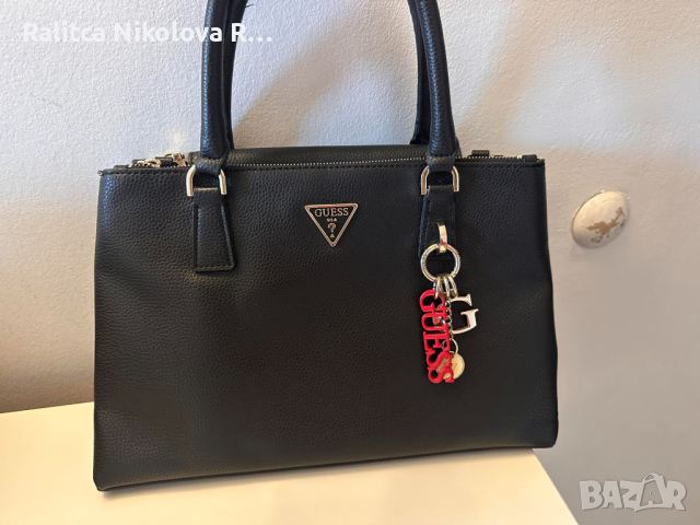 Guess, снимка 3 - Чанти - 44925903