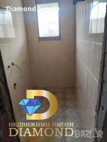 Триетажна вила в село Въгларово, обл. Хасково, снимка 15 - Вили - 53885564