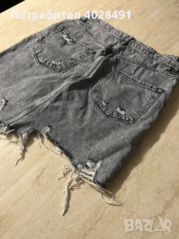 Пола Bershka, снимка 5 - Поли - 52101636