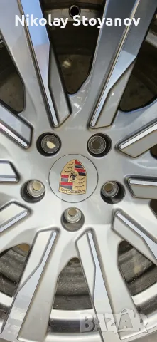 Porsche Taycan – 20" оригинални джанти с Pirelli гуми