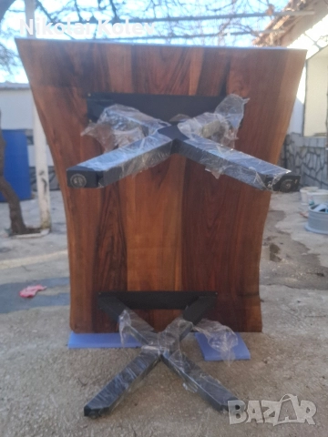 Холна маса от масив орех, снимка 9 - Маси - 52937404