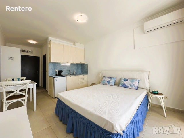 🌊 ЛУКС НА ПЪРВА ЛИНИЯ В НЕСЕБЪР – МОРЕТО Е БУКВАЛНО ПРЕД ТЕБ! 🌅, снимка 2 - Почивки на море - 54156116