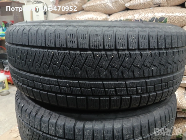 Зимни гуми 235/60/18 XL ДОТ23, снимка 2 - Гуми и джанти - 54204655