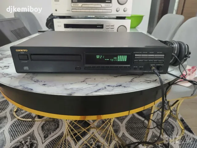 Onkyo Dx-7211 SD player