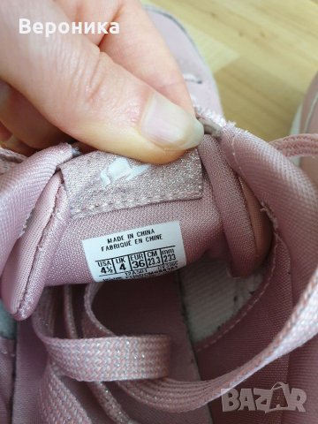 Оригинални Reebok розови , снимка 5 - Маратонки - 29393935