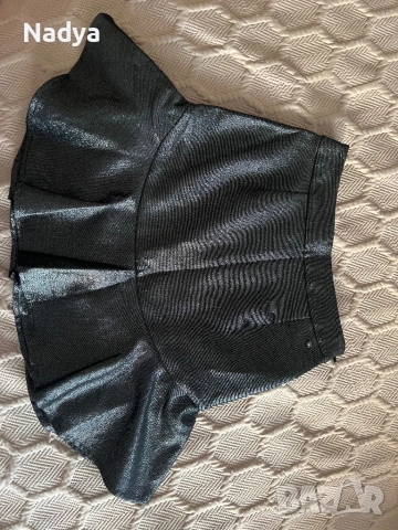 Къса пола Motivi