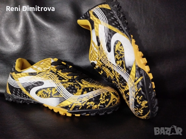 детски футболни обувки , снимка 2 - Футбол - 52876093