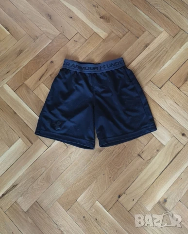 Оригинални дамски спортни къси гащи Under Armour размер XS