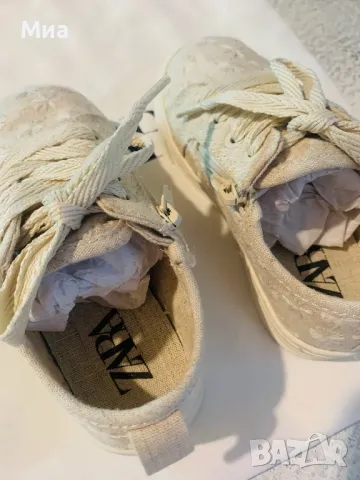 Памучни флорални сникърси Zara, снимка 5 - Детски маратонки - 49926911