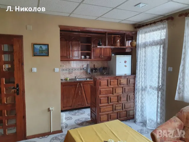 Двустаен апартамент до пицария Венеция