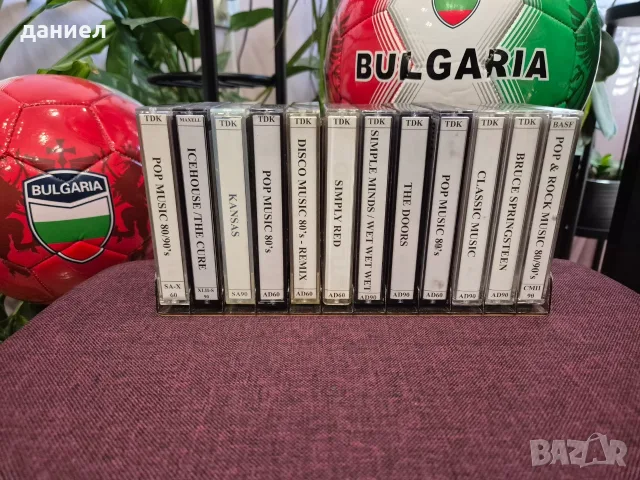 Различни модели аудио касети TDK AD/SA/SA-X 60/90, MAXELL XLII-S 90 и BASF chrome със записи