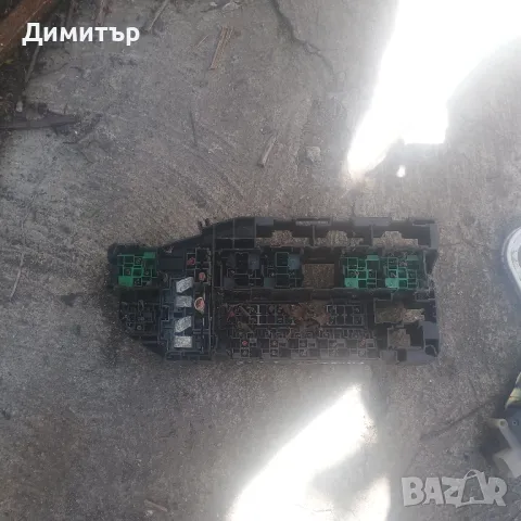 Табло Бушони С Релета За Форд Фиеста 1.25И 16В 1997г. / Ford Fiesta 1.25I 16V 1997y, снимка 2 - Части - 50121499