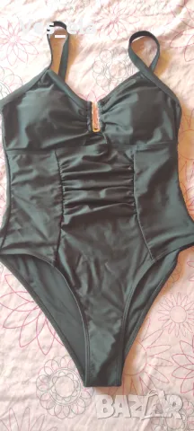 Нов черен цял бански, снимка 1