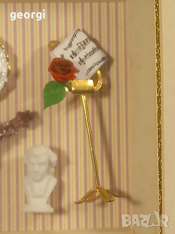 две немски пана за стена Reutter с порцеланови миниатюри 30/1, снимка 3 - Декорация за дома - 42633100