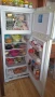 Продавам хладилник с фризер INDESIT, снимка 2