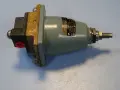 пневматично реле MOORE Products 67 100 Precision Relay G1/4, снимка 2