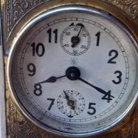 Настолен часовник с латерна ЖОКЕР - JUNGHANS , работи, снимка 2 - Антикварни и старинни предмети - 44733383