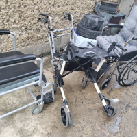 Продавам инвалидни средства, снимка 1 - Инвалидни колички - 44790771