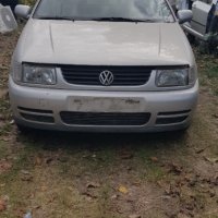 VW POLO 1.0 бензин 1998г. НА ЧАСТИ, снимка 1 - Автомобили и джипове - 44395275