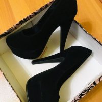 Чисто нови дамски обувки, снимка 2 - Дамски обувки на ток - 35366308