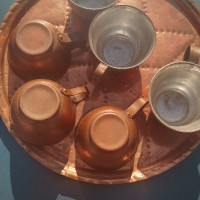 Меден поднос с чаши, снимка 2 - Антикварни и старинни предмети - 44610642