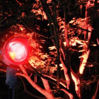 LED градински прожектор, червен цвят, 500 lm, немски, внос от Германия, снимка 1 - Външни лампи - 31434081