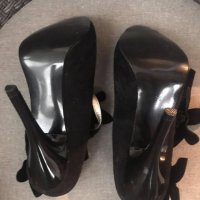 Високи обувки, снимка 15 - Дамски обувки на ток - 31777976