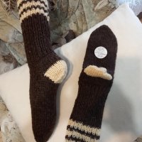 Ръчно плетени чорапи от вълна размер 38, снимка 1 - Дамски чорапи - 39788298
