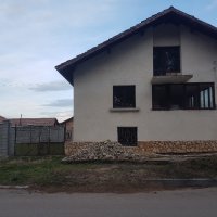 Продавам къща в село Крушовица , на 20 километра от Плевен ., снимка 2 - Къщи - 39645734
