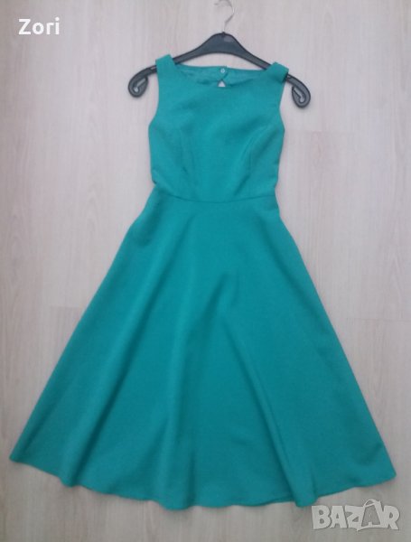 Зелена рокля - средна дължина, снимка 1