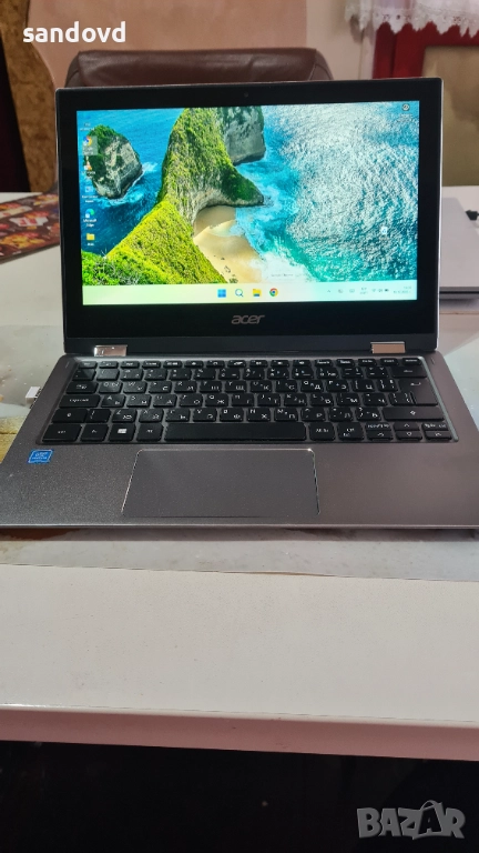Разкошен коледен лаптоп ACER spin 1 sp111-32n цена 180лв, снимка 1