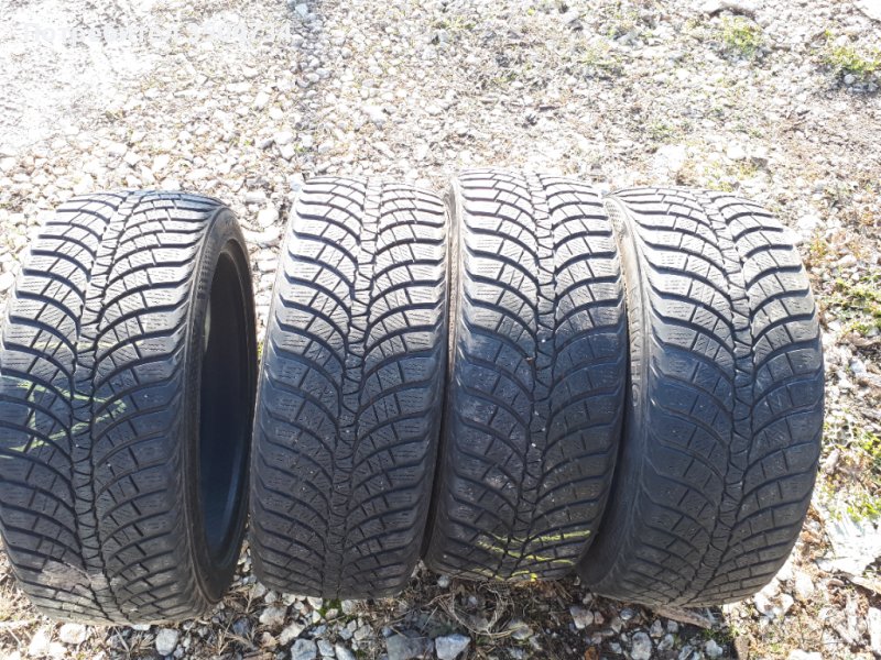 Зимни гуми KUMHO 225/45/18 (коментар на цената), снимка 1