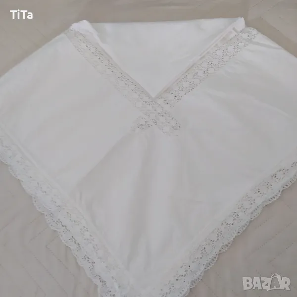 Винтидж бяла 100 % памук, покривка с вградена дантела, снимка 1