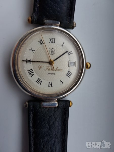 Дамски стилен часовник със сребърна каса, снимка 1