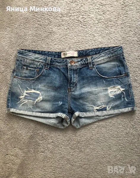 Дамски къси дънкови панталони, снимка 1