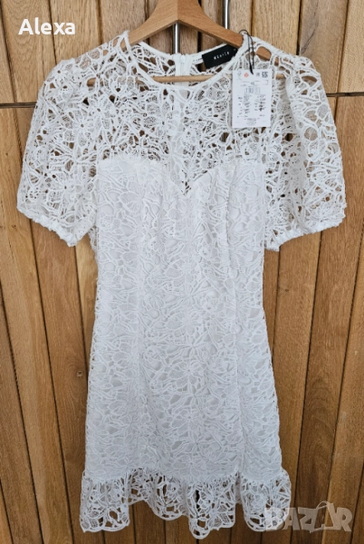 Рокля с плетена дантела марка Mohito размер 40 нова, снимка 1