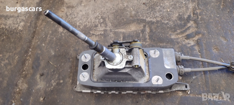 Селектор скорости скоростен лост  жила скорости 1K0 711 091 A VW Touran 1.9TDI - 120лв, снимка 1
